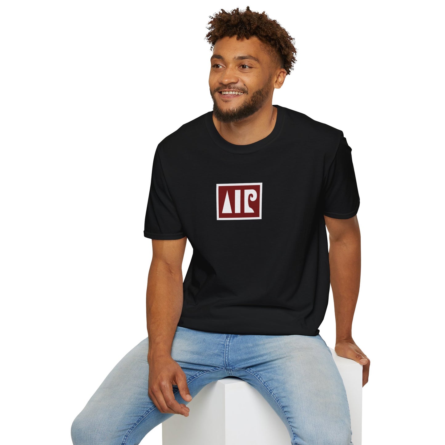 Black T-shirt - Burgundy logo